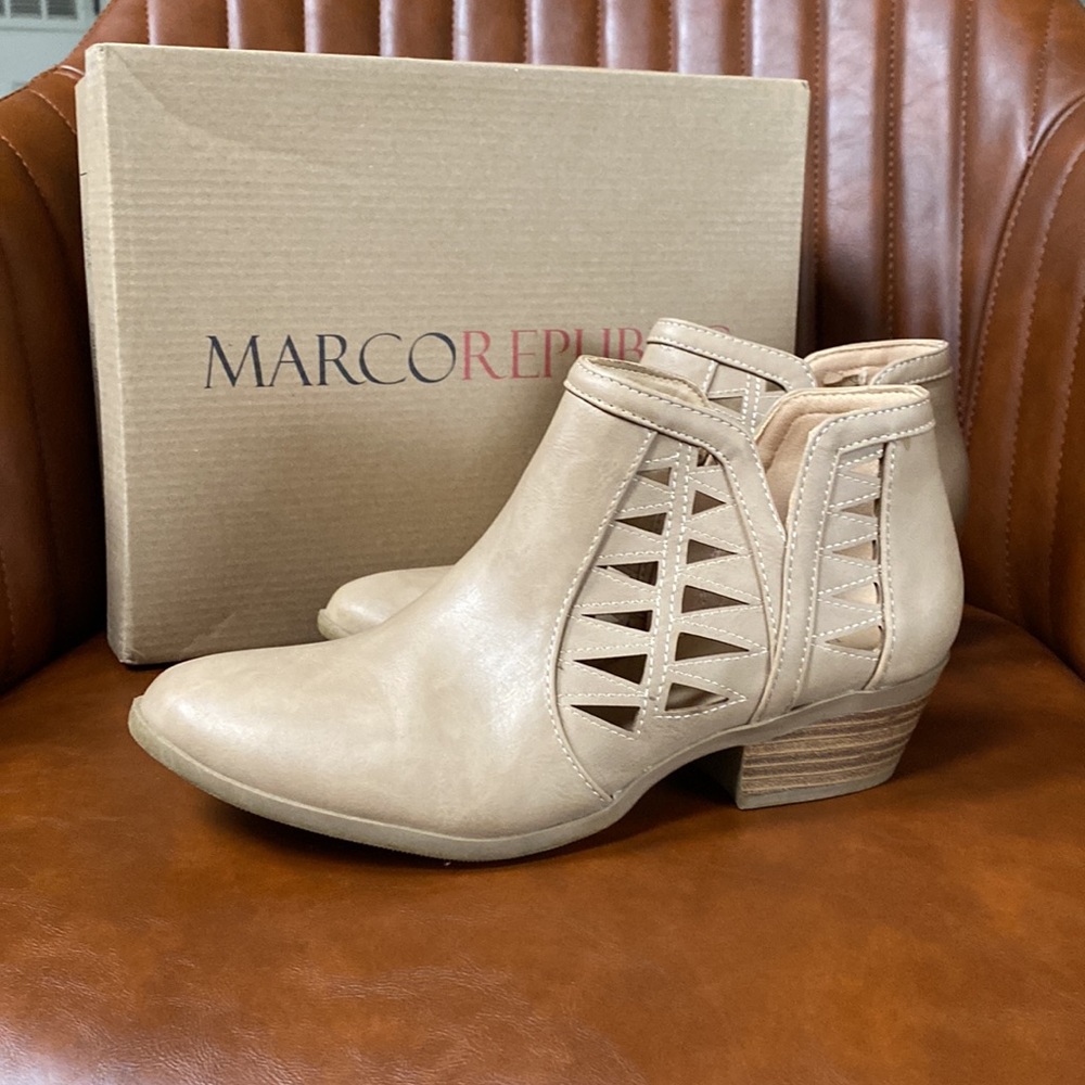 Camel cutout booties